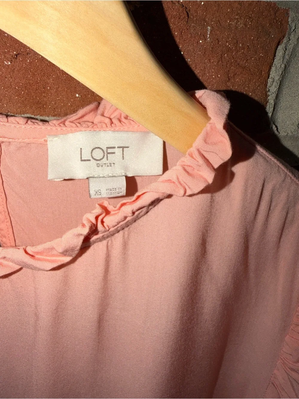 LOFT Peach-Pink Ruffle Collar Puff Sleeve Blouse